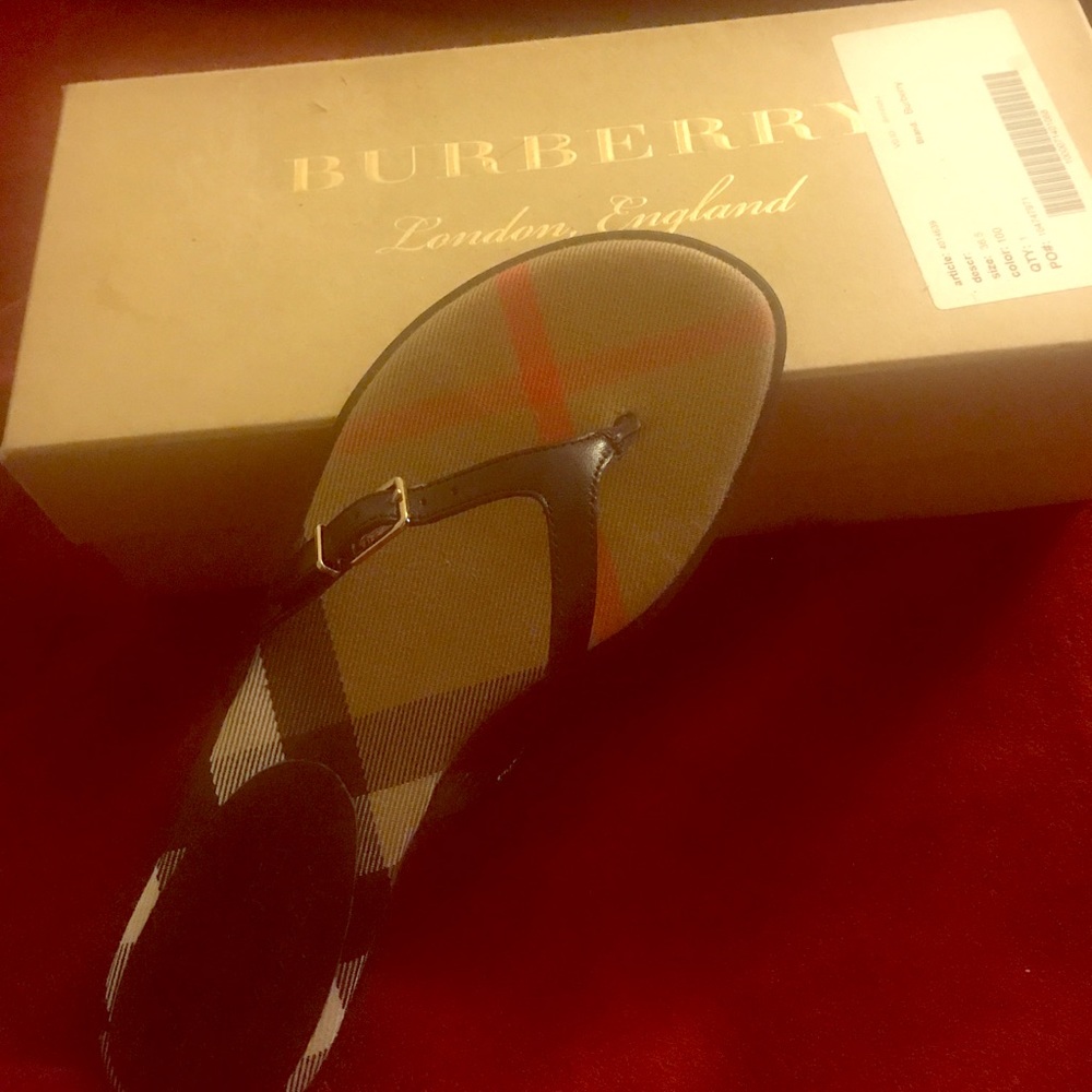 Burberry Thong Sandals